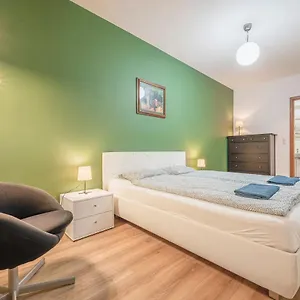 Appartamento Modern With Garage, Budapest